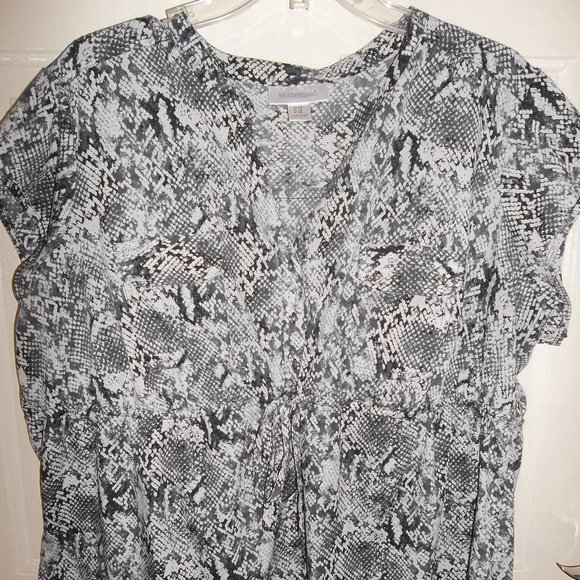 Motherhood Maternity Snake Print Top - Picture 1 of 3